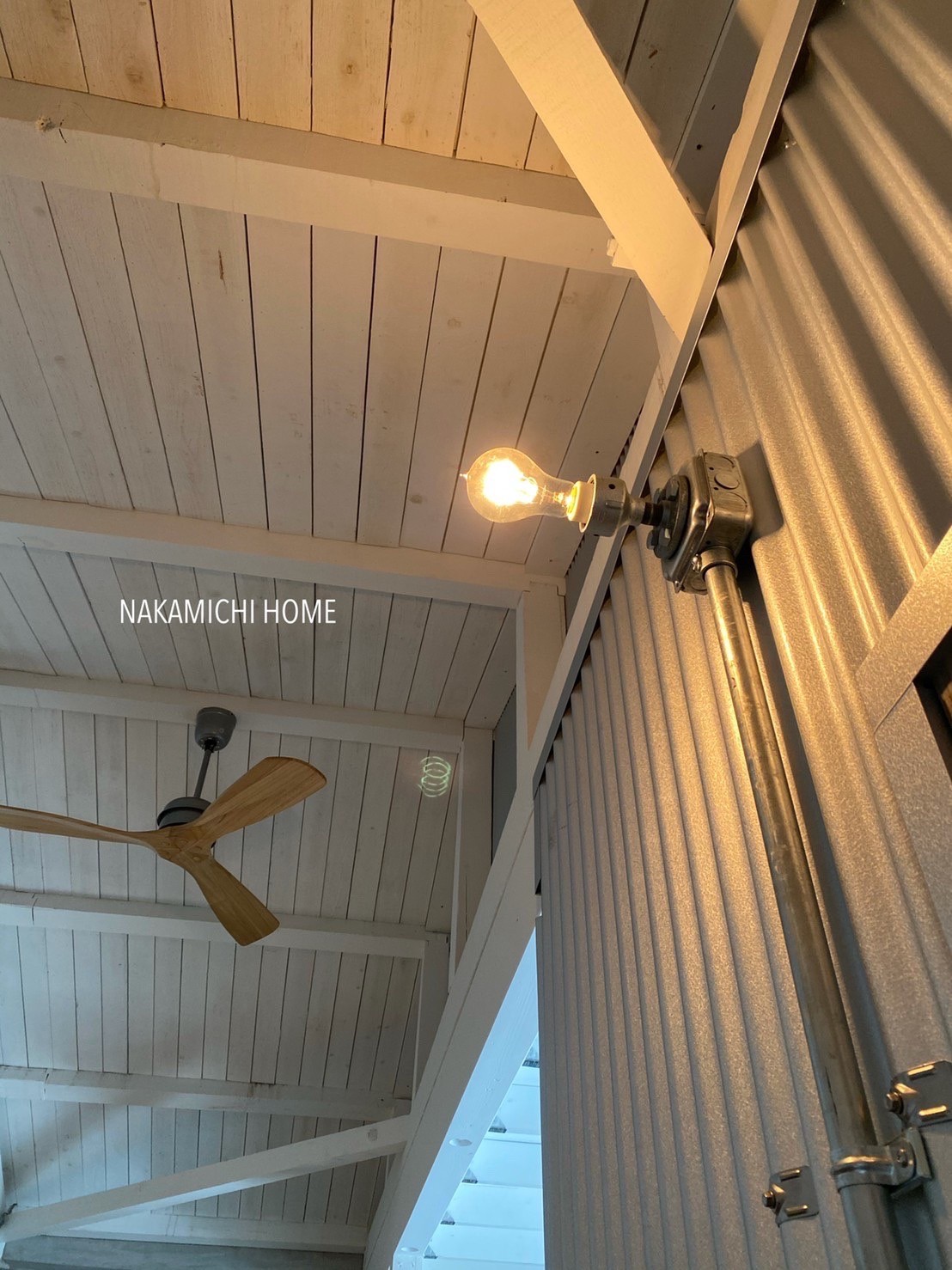 裸電球の間接照明｜ナカミチホームの施工事例